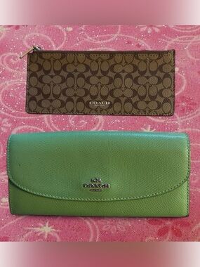 coach brown signature zip pouch with green leather wallet